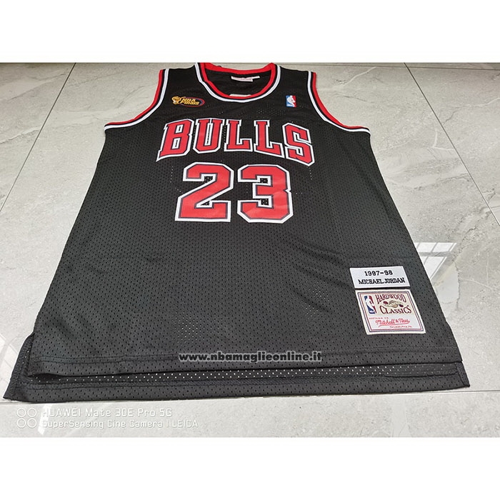 Maglia Chicago Bulls Michael Jordan #23 Mitchell & Ness 1997-98 Nero